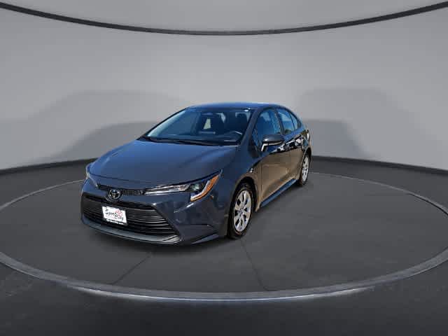 Used 2025 Toyota Corolla LE FWD image 3