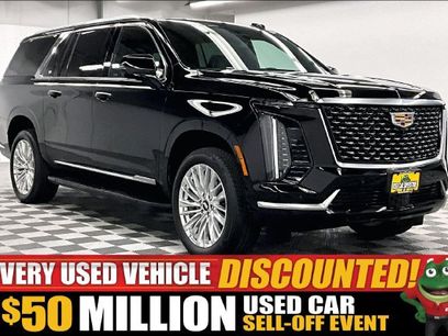 Used 2025 Cadillac Escalade ESV Premium Luxury