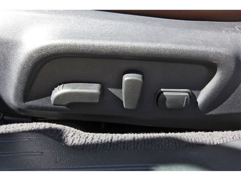 Used 2017 Subaru Outback 3.6R Touring w/ Popular Package #5A image 31