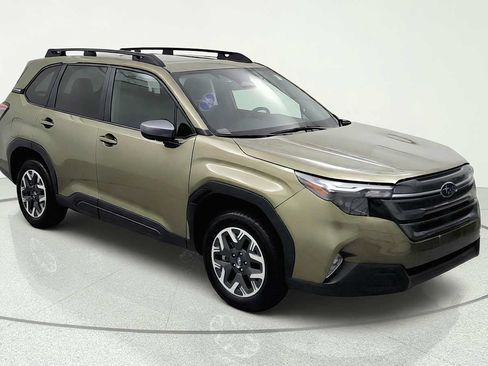 Certified 2026 Subaru Forester Premium AWD/4WD image 1