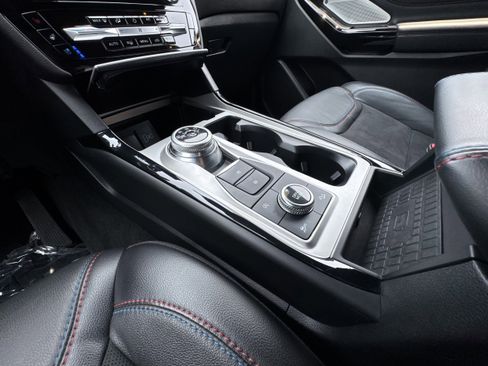 Used 2024 Ford Explorer ST w/ Equipment Group 401A image 19