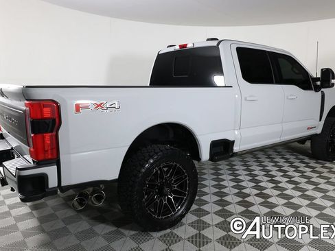Used 2025 Ford F250 Platinum AWD/4WD image 5