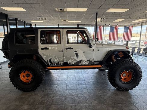 Used 2008 Jeep Wrangler Unlimited X w/ PWR Convenience Group AWD/4WD image 4