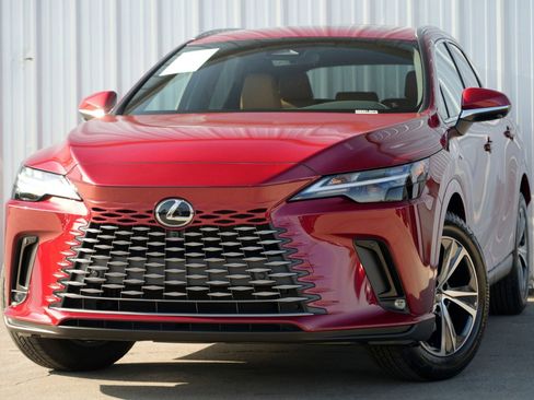 Used 2025 Lexus RX 350 Premium image 3