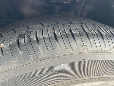 Certified 2024 Nissan Sentra SV FWD image 28