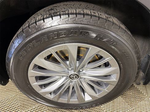 Used 2024 MAZDA CX-90 3.3 Turbo w/ Select Package image 17