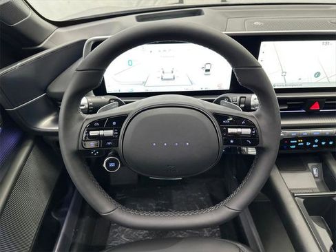 New 2025 Hyundai Ioniq 6 Limited image 25