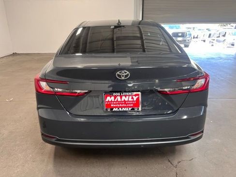 Used 2025 Toyota Camry LE image 4