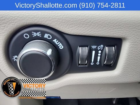 Certified 2023 Chrysler Voyager LX FWD image 13