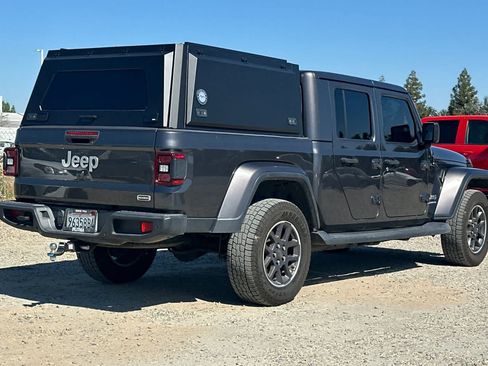 Used 2022 Jeep Gladiator Overland w/ Popular Equipment Package AWD/4WD image 3