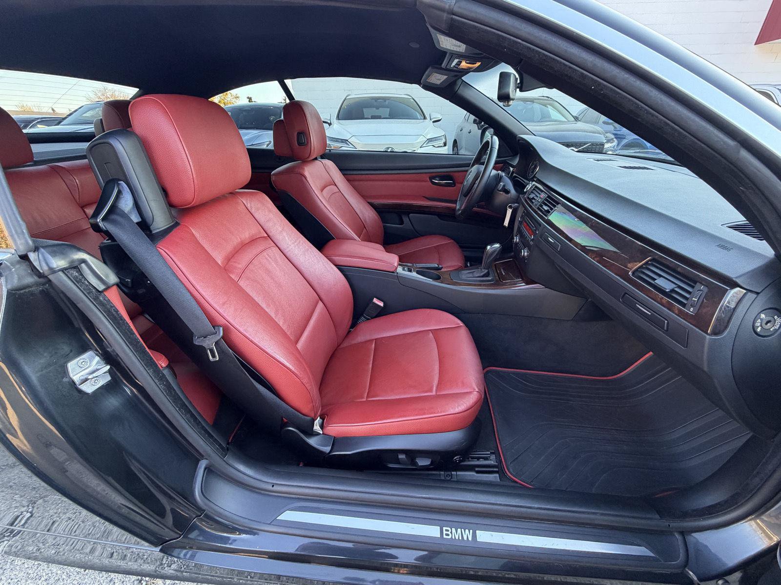 Used 2013 BMW 328i Convertible RWD image 18