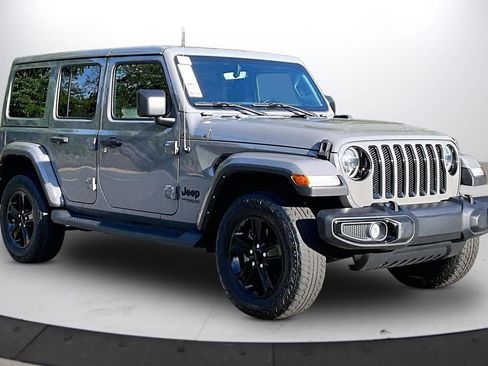 Certified 2022 Jeep Wrangler Unlimited Sahara AWD/4WD image 2