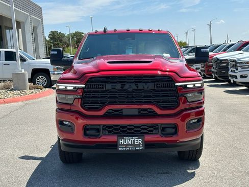 New 2026 RAM 2500 Laramie AWD/4WD image 10
