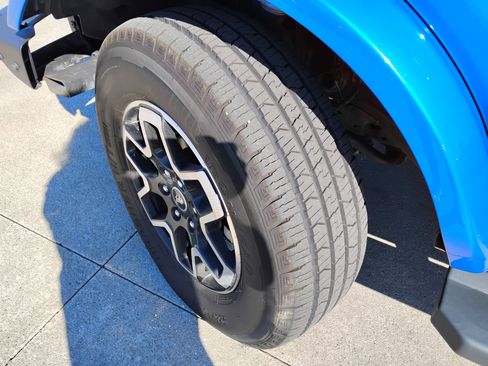 Used 2022 Ford Bronco Outer Banks image 25