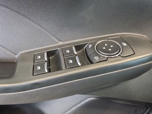 Used 2025 Ford Escape ST-Line Select AWD/4WD image 18