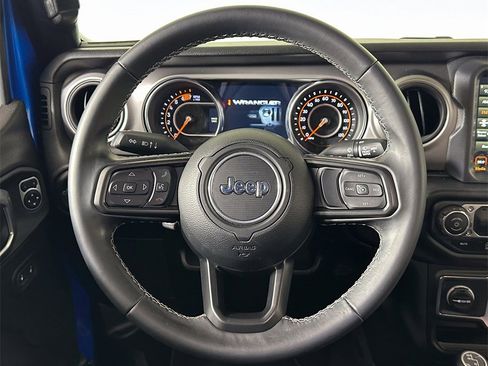 Used 2021 Jeep Wrangler Unlimited Sport image 9