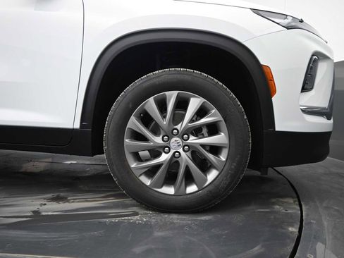 New 2026 Buick Enclave Preferred image 10