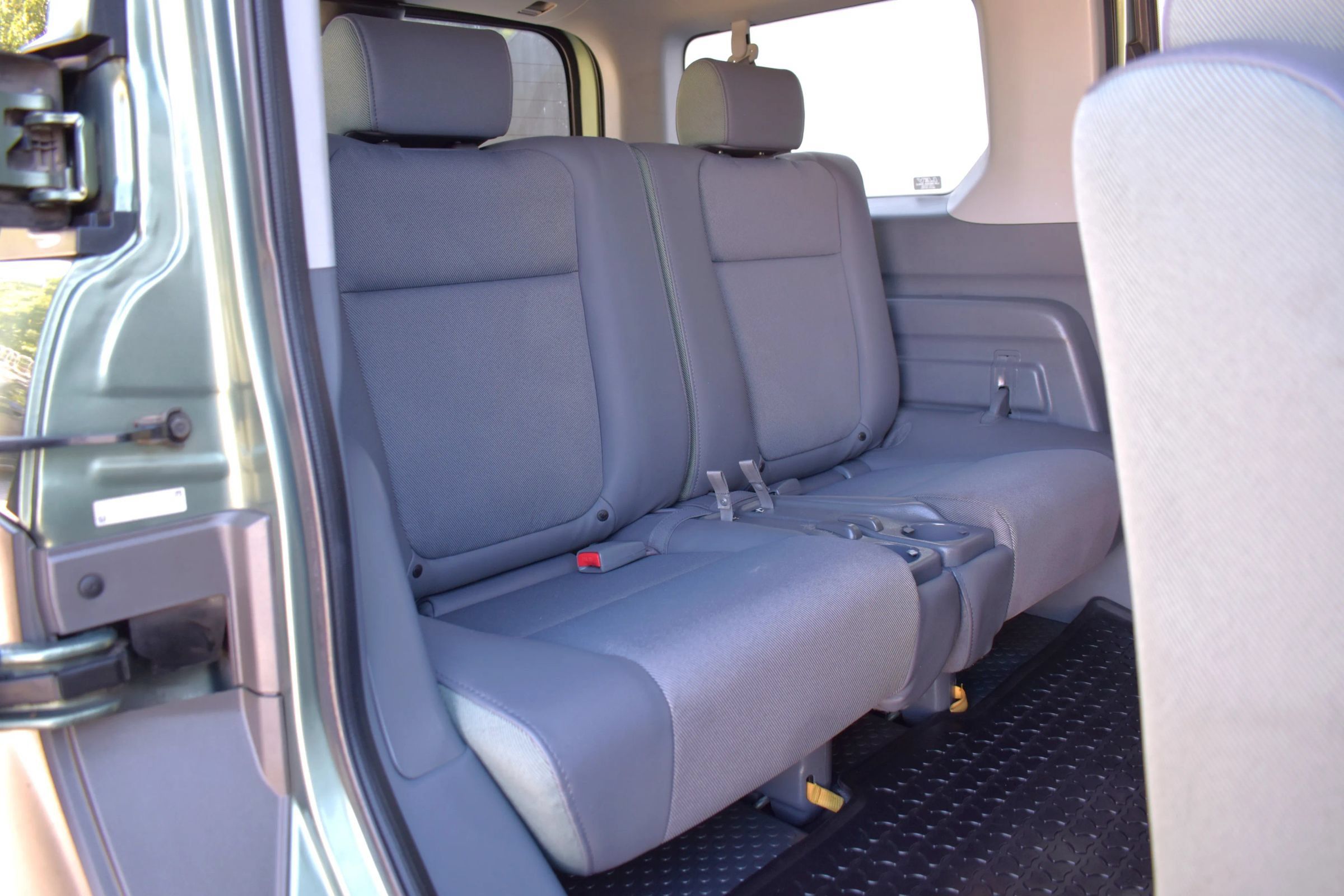 Used 2005 Honda Element EX image 23