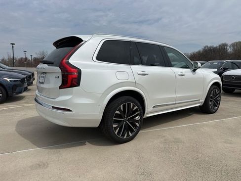 New 2026 Volvo XC90 B6 Ultra w/ Protection Package image 14