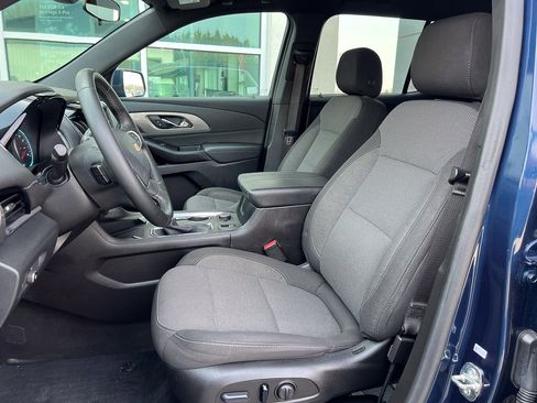 Used 2023 Chevrolet Traverse LT image 17