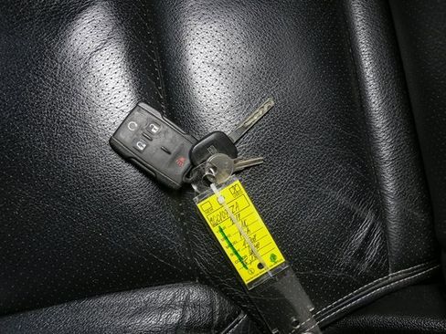 Used 2017 GMC Sierra 1500 SLE w/ SLE Value Package image 31