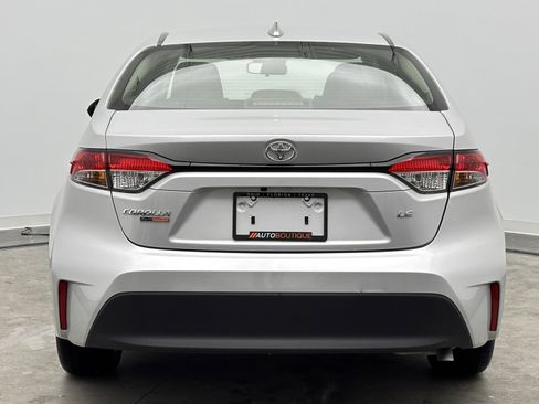 Used 2024 Toyota Corolla LE w/ LE Convenience Package image 6