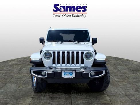 Used 2021 Jeep Wrangler Unlimited Sahara AWD/4WD image 2