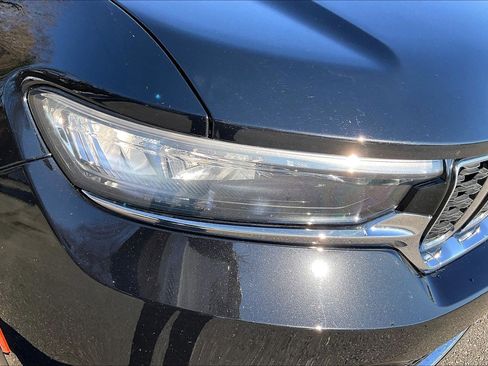 Certified 2024 Jeep Grand Cherokee Limited image 25