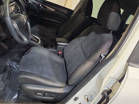 Used 2015 Nissan Rogue SV AWD/4WD image 13