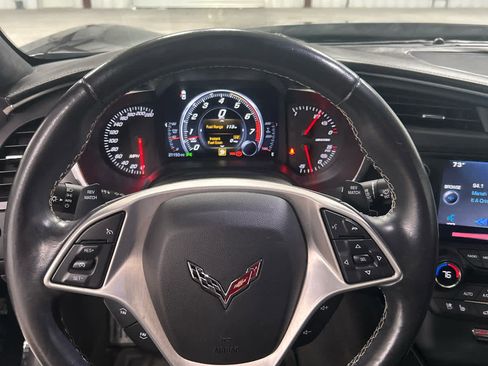 Used 2015 Chevrolet Corvette Z06 w/ 3LZ Preferred Equipment Group image 13