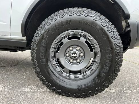 Used 2025 Ford Bronco Big Bend w/ Black Diamond Package image 13