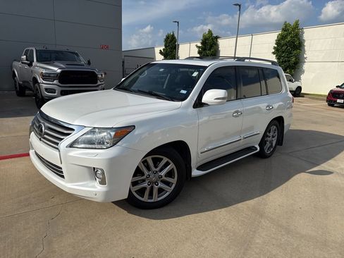 Used 2015 Lexus LX 570 4WD image 1