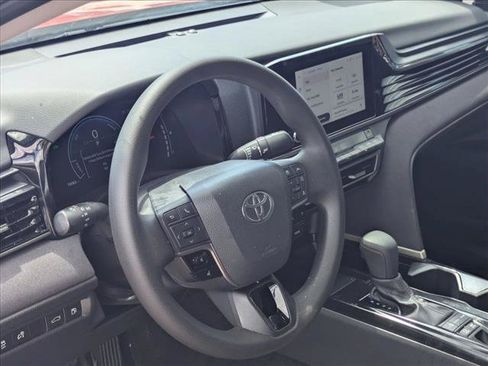 Used 2025 Toyota Camry LE FWD image 8