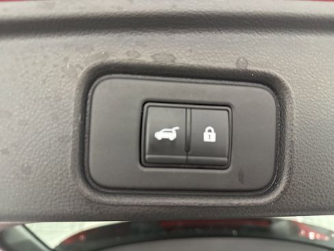 Used 2024 Nissan Pathfinder Platinum w/ Black Appearance Package AWD/4WD image 47