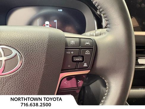 Used 2024 Toyota Crown XLE image 30