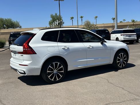 Used 2023 Volvo XC60 B5 Plus w/ Protection Package AWD/4WD image 6