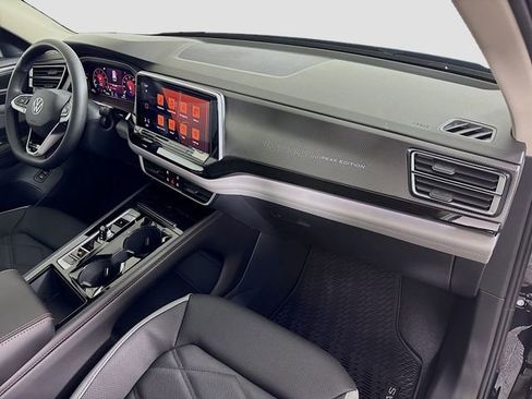 New 2026 Volkswagen Atlas Peak Edition image 31