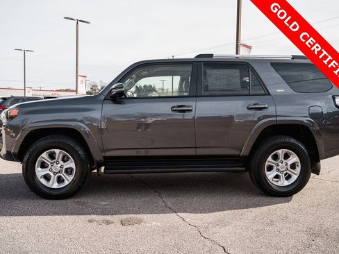 Certified 2022 Toyota 4Runner SR5 Premium image 4