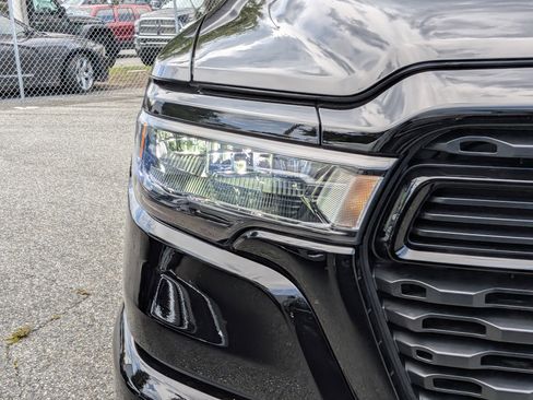New 2026 RAM 1500 Express AWD/4WD image 9