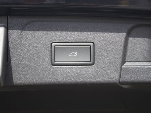 New 2026 Volkswagen Atlas SE AWD/4WD image 32