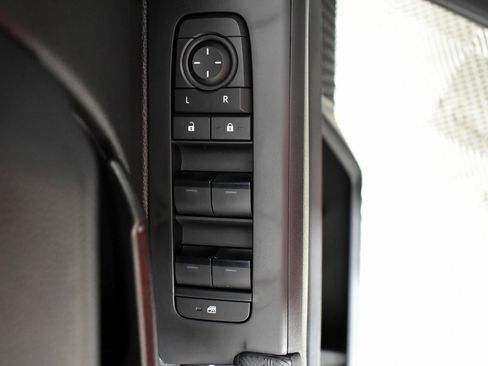 Certified 2025 Toyota Tacoma SR5 image 11