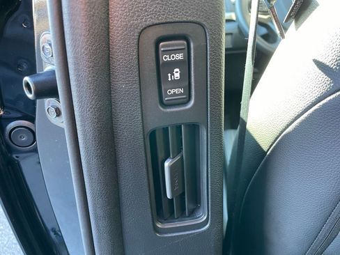 Certified 2025 Honda Odyssey EX-L image 43