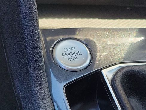 Used 2023 Volkswagen Tiguan S image 16