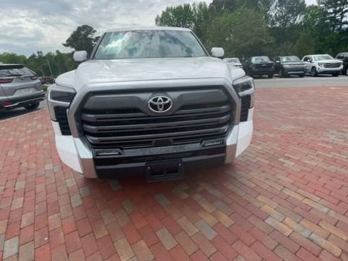 Used 2024 Toyota Tundra Limited w/ Power Package AWD/4WD image 4