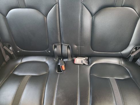 Used 2025 Honda Pilot EX-L image 29