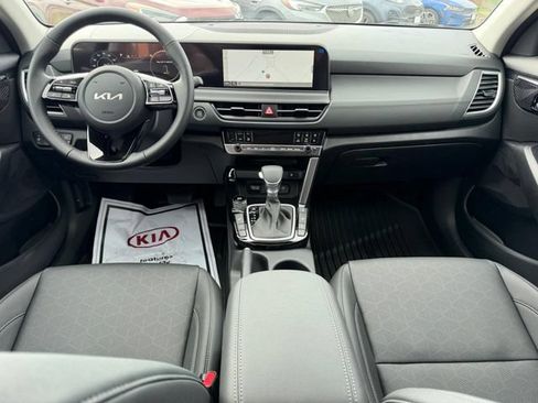 New 2026 Kia Seltos EX AWD/4WD image 9