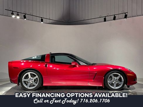 Used 2005 Chevrolet Corvette Coupe w/ Preferred Equipment Group RWD image 6