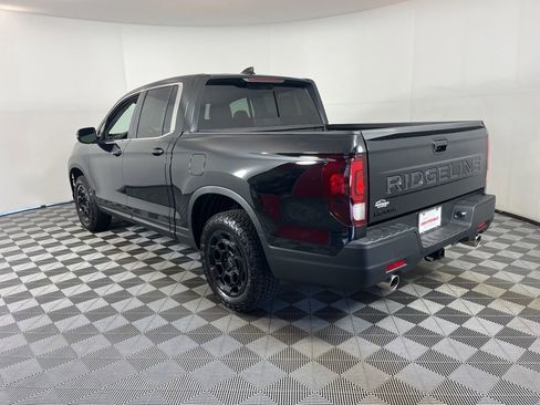Used 2025 Honda Ridgeline RTL+ image 3