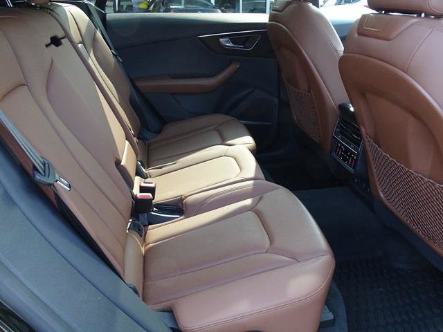 Used 2021 Audi Q8 Premium Plus w/ Premium Plus Package AWD/4WD image 22