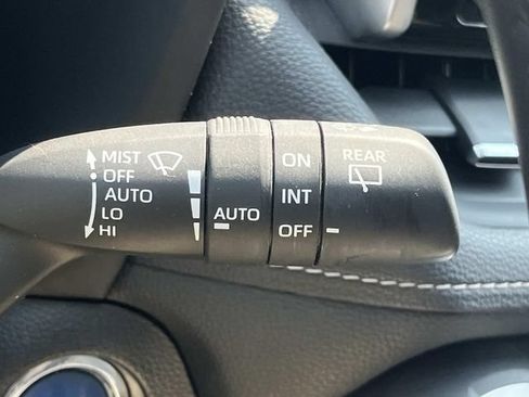 Used 2020 Toyota RAV4 Limited AWD/4WD image 48